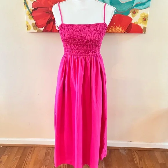 gap 𖤓 hot pink maxi dress. - Picture 2 of 7